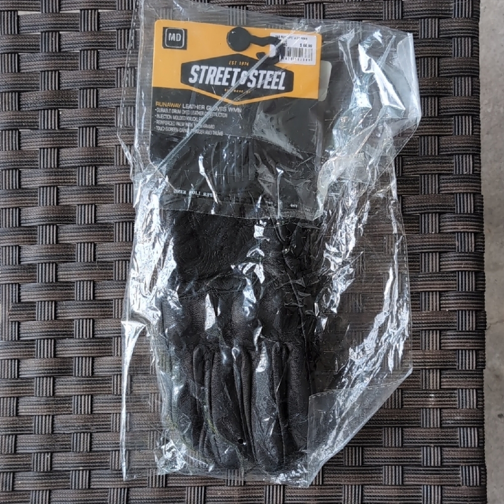 Black Women's Gloves